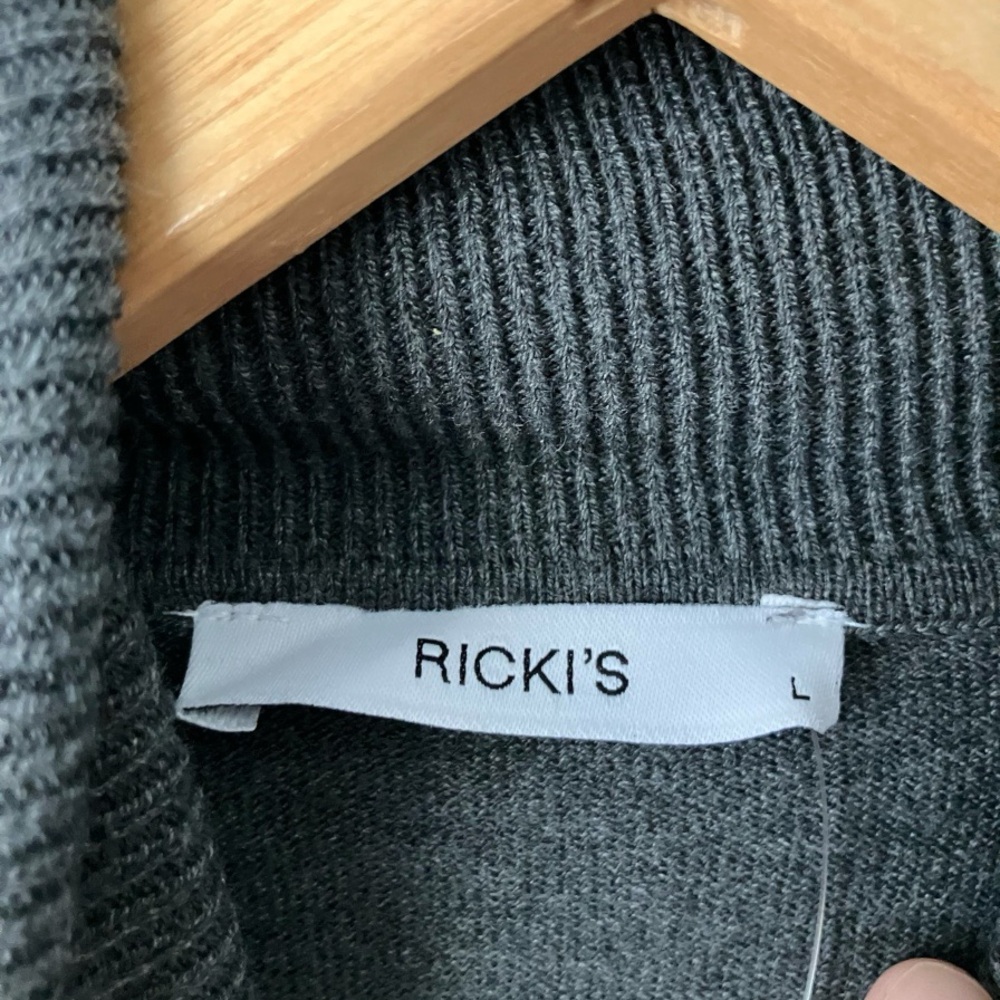 NEW Ricki's Womens Gray Cashmere Blend Turtleneck Sweater Ribbed Cuffs Large - Picture 5 of 8